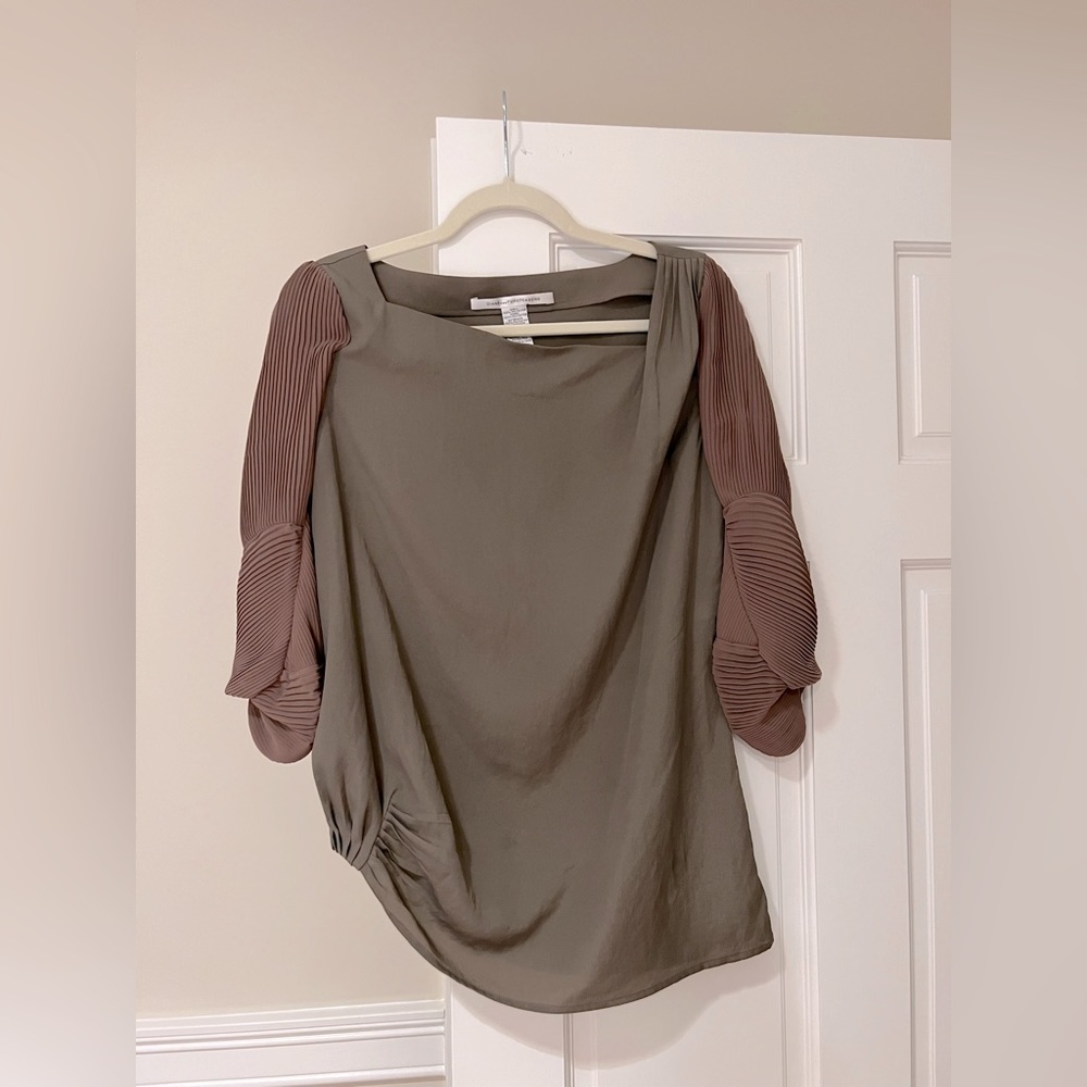 Diane von Furstenberg toffee blouse in size 8